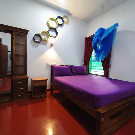 Breeze Guest House تريكونامالاي المظهر الخارجي الصورة