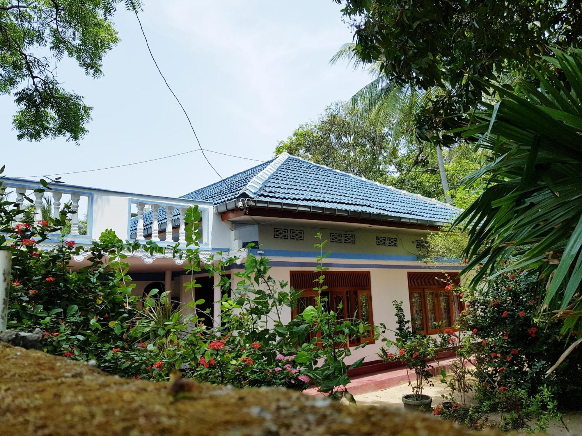Breeze Guest House تريكونامالاي المظهر الخارجي الصورة