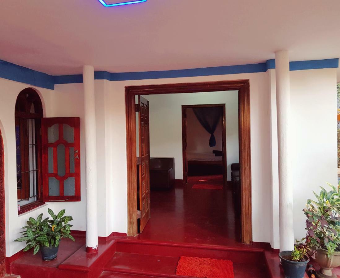 Breeze Guest House تريكونامالاي المظهر الخارجي الصورة